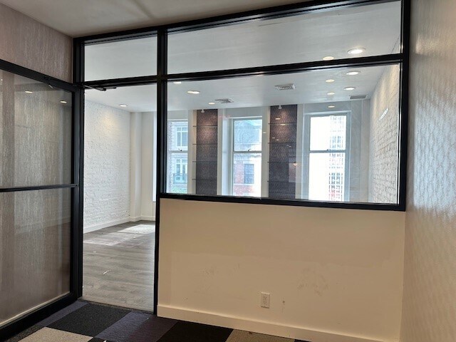 More Photos Of 122 E 55th St, New York Medical For Lease