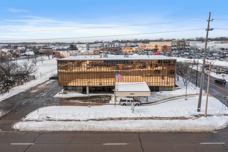 More Photos Of 2627 E Beltline Ave SE, Grand Rapids Medical For Lease