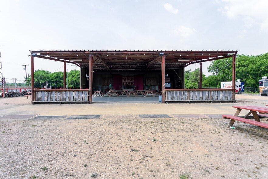 More Photos Of 125 W Highway 171, Godley Freestanding For Sale