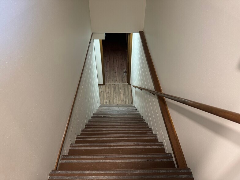 More Photos Of 2722 N 21st St, Sheboygan Office For Sale