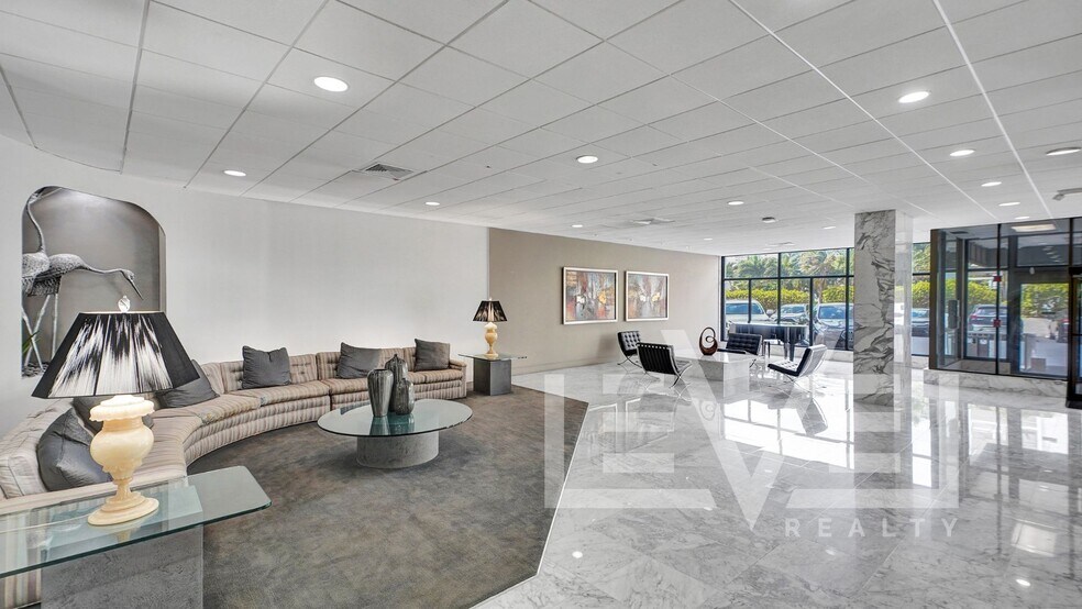 More Photos Of 3015 N Ocean Blvd, Fort Lauderdale Apartments For Sale