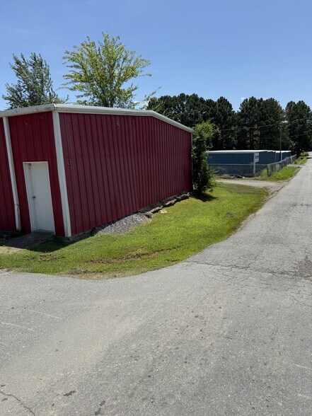 More Photos Of 332 Highway 64 E, Conway Light Distribution For Sale