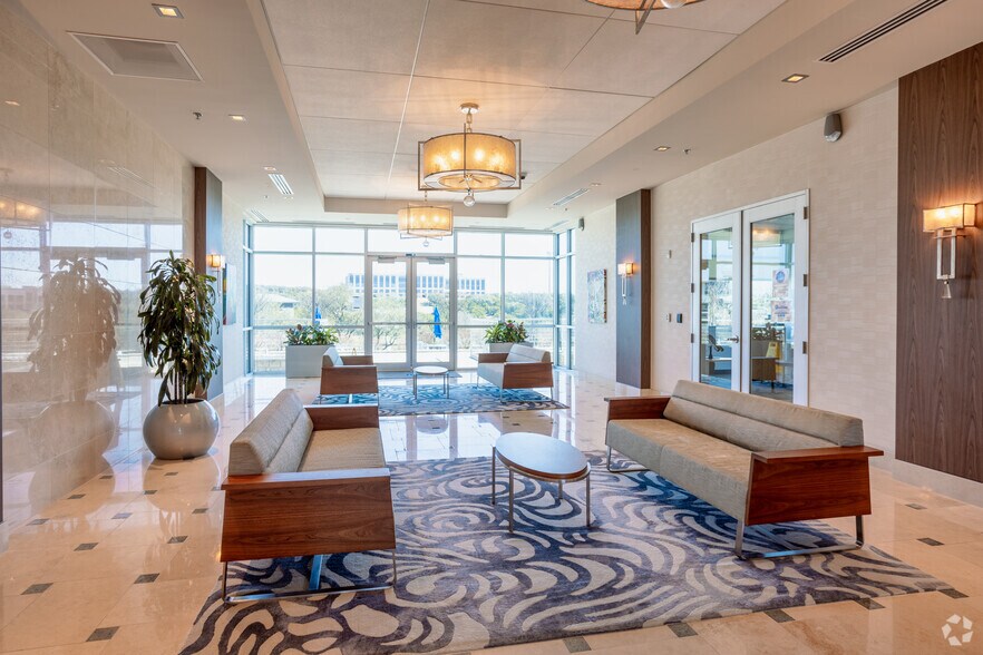 More Photos Of 7710 Rialto Blvd, Austin Medical For Lease