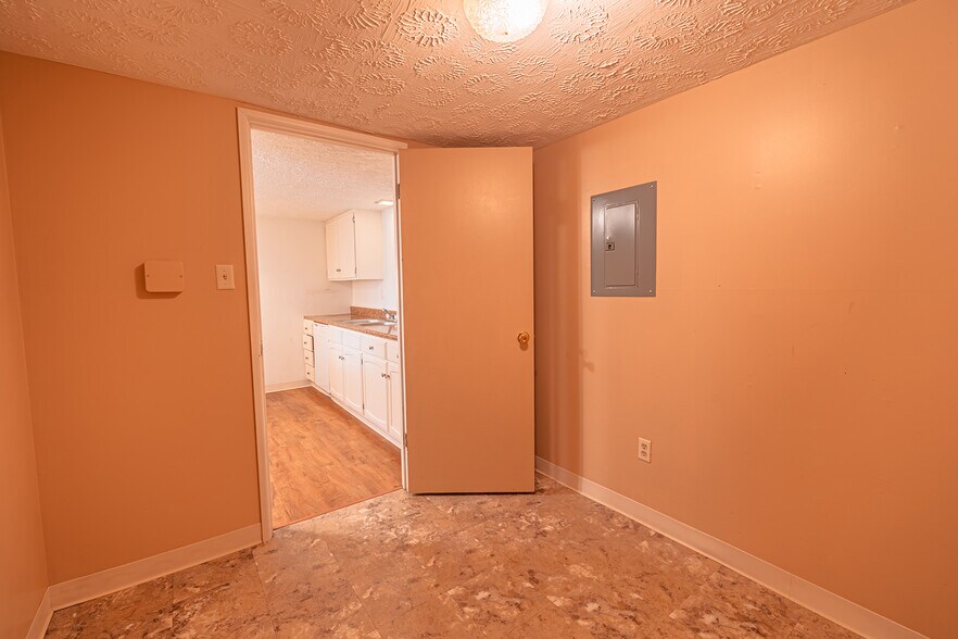 More Photos Of 545 Goucher St, Johnstown Apartments For Sale