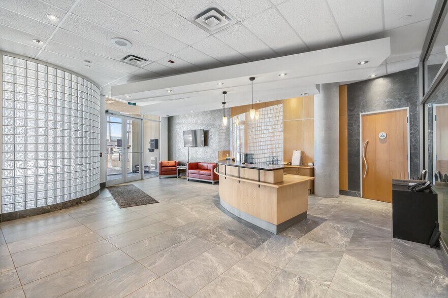 More Photos Of 1 Chrysalis Way, Ottawa Office For Lease