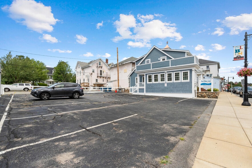 More Photos Of 45 Albion St, Wakefield Office For Sale