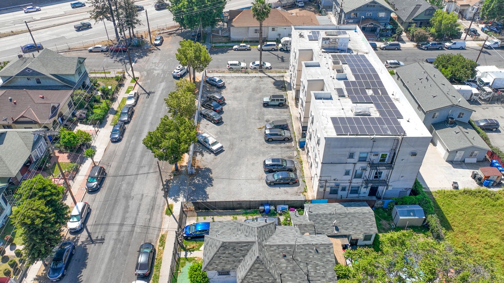 More Photos Of 1627 Oak St, Los Angeles Land For Sale