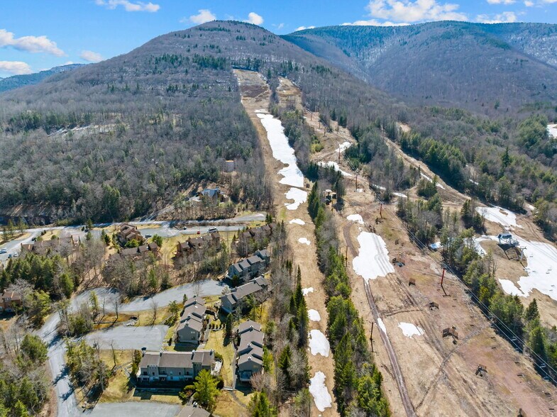 More Photos Of 64 Highlands Drive, Hunter Hospitality For Sale