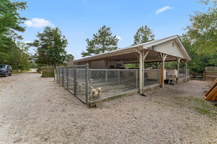 More Photos Of 10560 Lake Royale Rd, Spring Hope Specialty For Sale