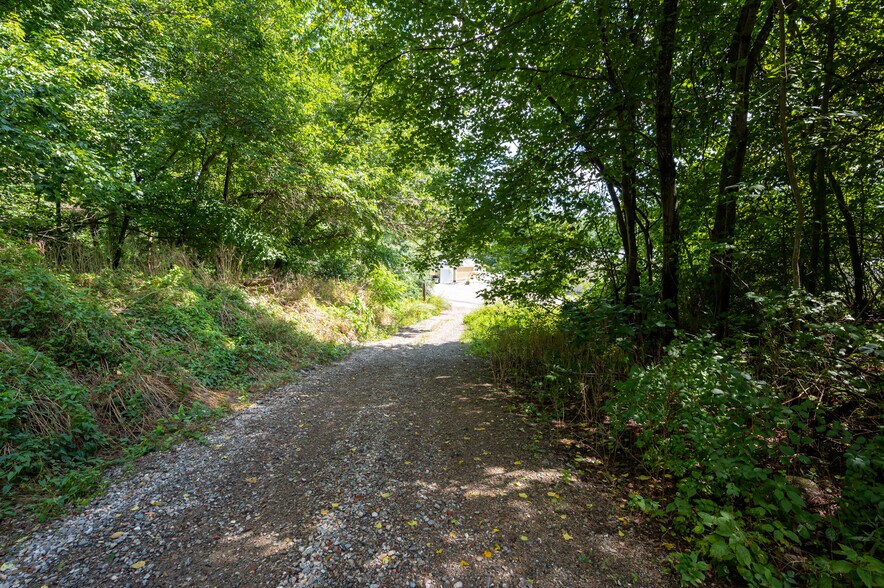 More Photos Of 116 Newburyport Tpke, Rowley Storefront Retail Office For Lease