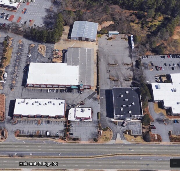 More Photos Of 700 Holcomb Bridge Rd, Roswell Unknown For Lease