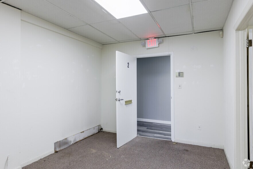 More Photos Of 350 Market St, Saddle Brook Storefront Retail Office For Sale