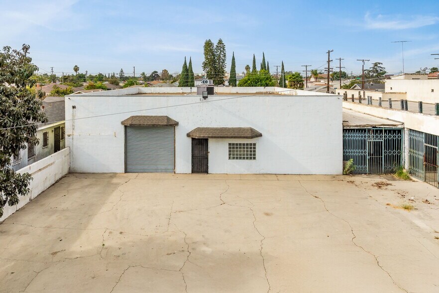 More Photos Of 915-1011 N Willowbrook Ave, Compton Warehouse For Sale