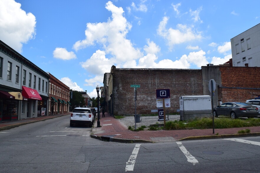 More Photos Of 309 W Congress St, Savannah Restaurant For Lease