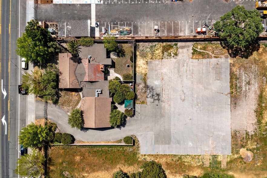 More Photos Of 1247 Broadway, Sonoma Office Residential For Lease