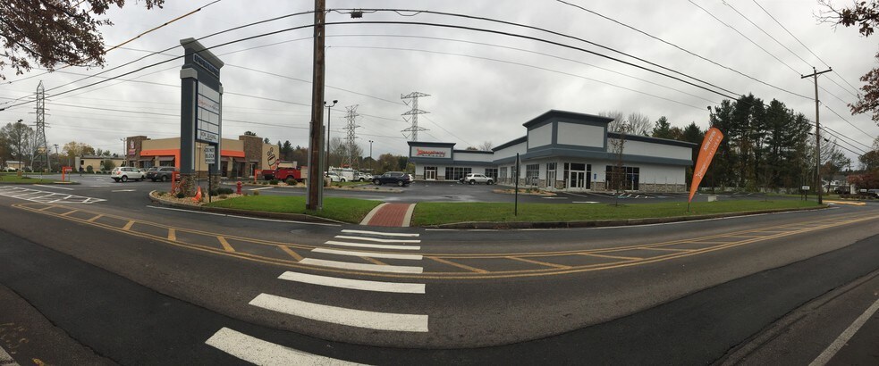 More Photos Of 965 Old Post Rd, Walpole Storefront Retail Office For Lease