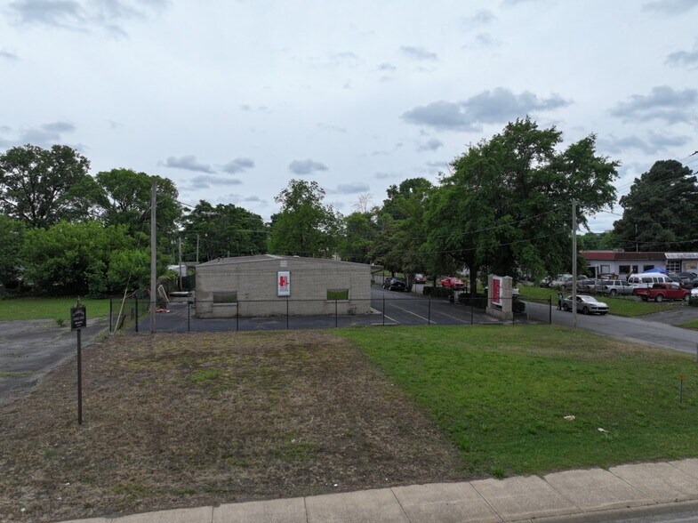 More Photos Of 208 Beech St, North Little Rock Office For Sale