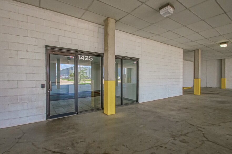 More Photos Of 1425 Sams Ave, New Orleans Office For Sale