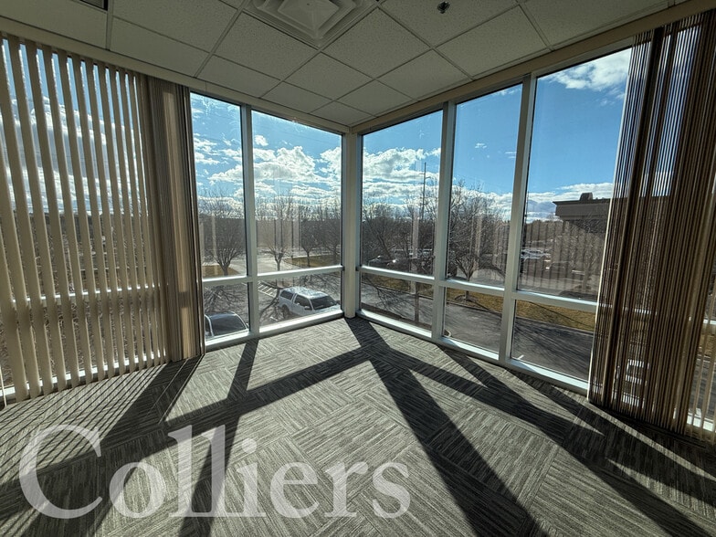 More Photos Of 5660 E Franklin Rd, Nampa Office For Lease