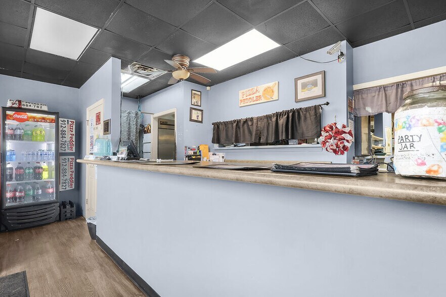 More Photos Of 40 Butler St, Midway Specialty For Sale
