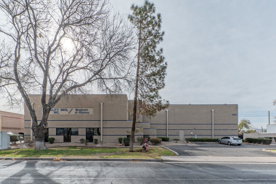 More Photos Of 2327 E Jones Ave, Phoenix Manufacturing For Sale