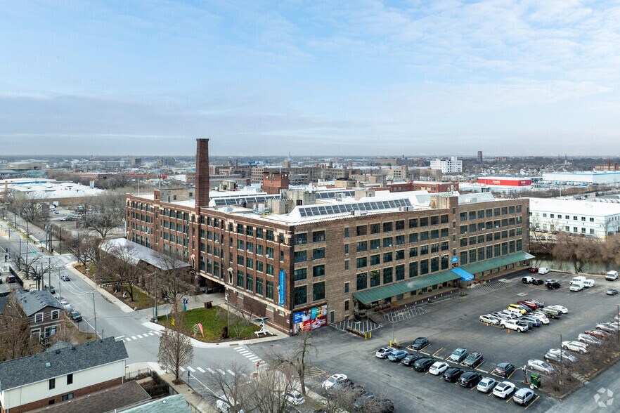 More Photos Of 1200 W 35th St, Chicago Coworking Space