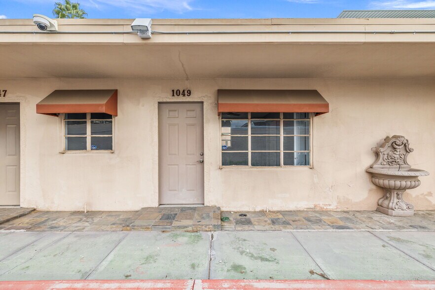More Photos Of 1059-1063 N Palm Canyon Dr, Palm Springs Storefront For Sale