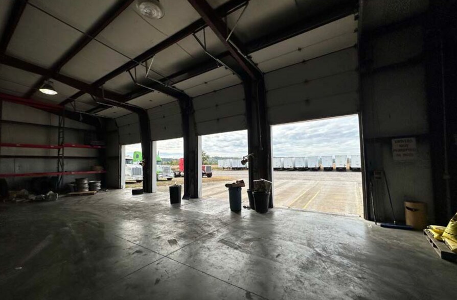 More Photos Of 6720 Kilby Rd, Harrison Industrial For Lease