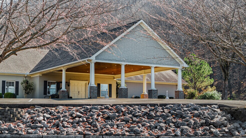 More Photos Of 502 Crystal Lake Dr NE, Fort Payne Golf Course Driving Range For Sale