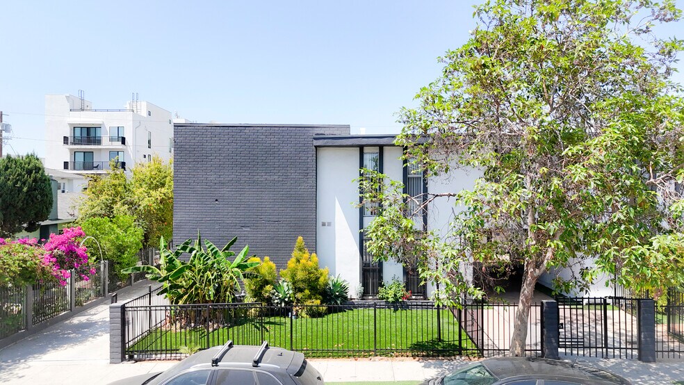 More Photos Of 5741 Virginia Ave, Los Angeles Apartments For Sale