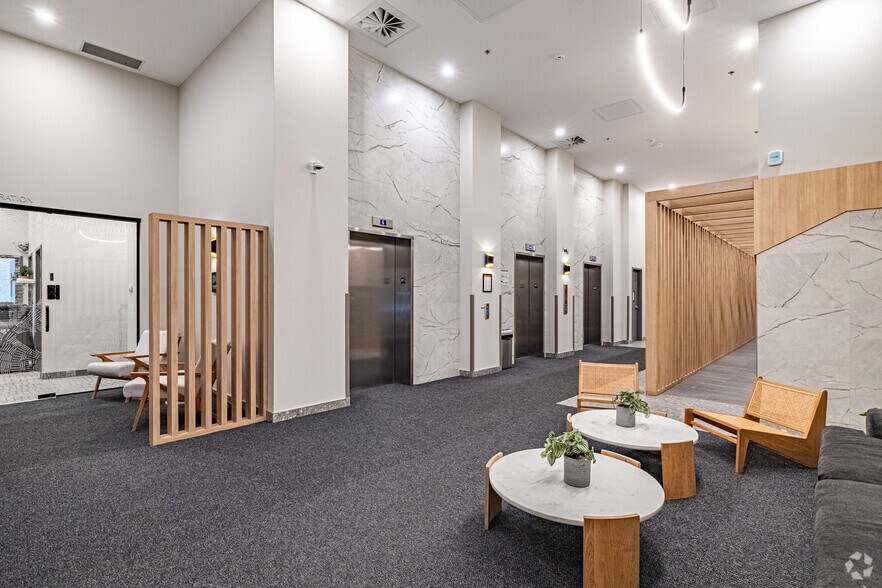 More Photos Of 300 Pl Charles-Le Moyne, Longueuil Apartments For Lease