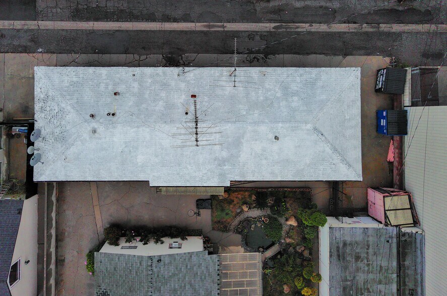 More Photos Of 1814-1820 Sawtelle Blvd, Los Angeles Flex For Sale