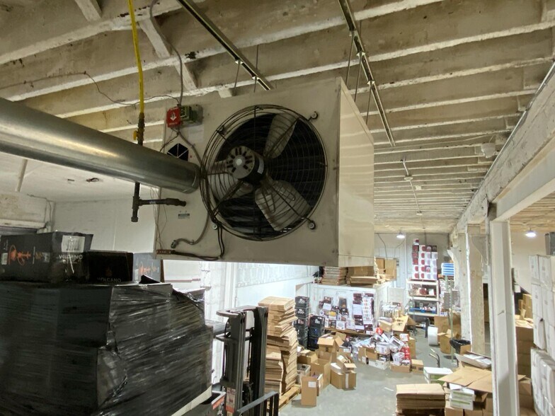 More Photos Of 485 21st St, Irvington Warehouse For Lease