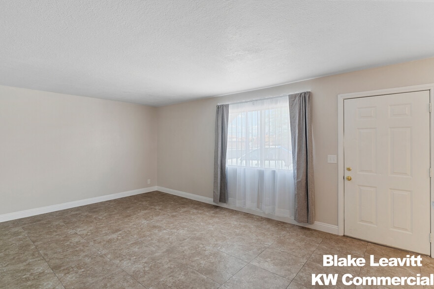 More Photos Of , Las Vegas Multifamily For Sale