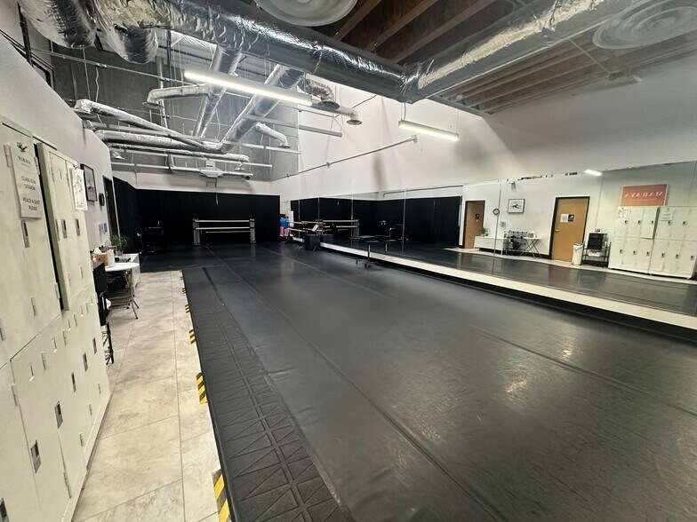 More Photos Of 861 Harold Pl, Chula Vista Research And Development For Sale