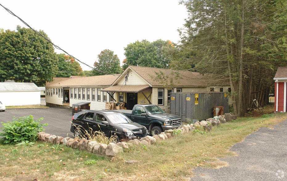 More Photos Of 137 Stafford Ave, Bristol Manufacturing For Sale