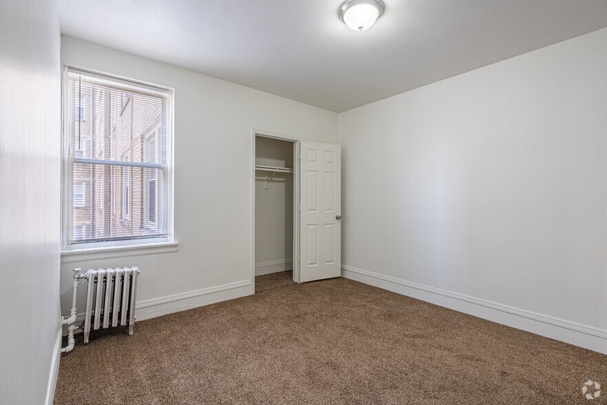 More Photos Of 5501 W Washington Blvd, Chicago Apartments For Sale