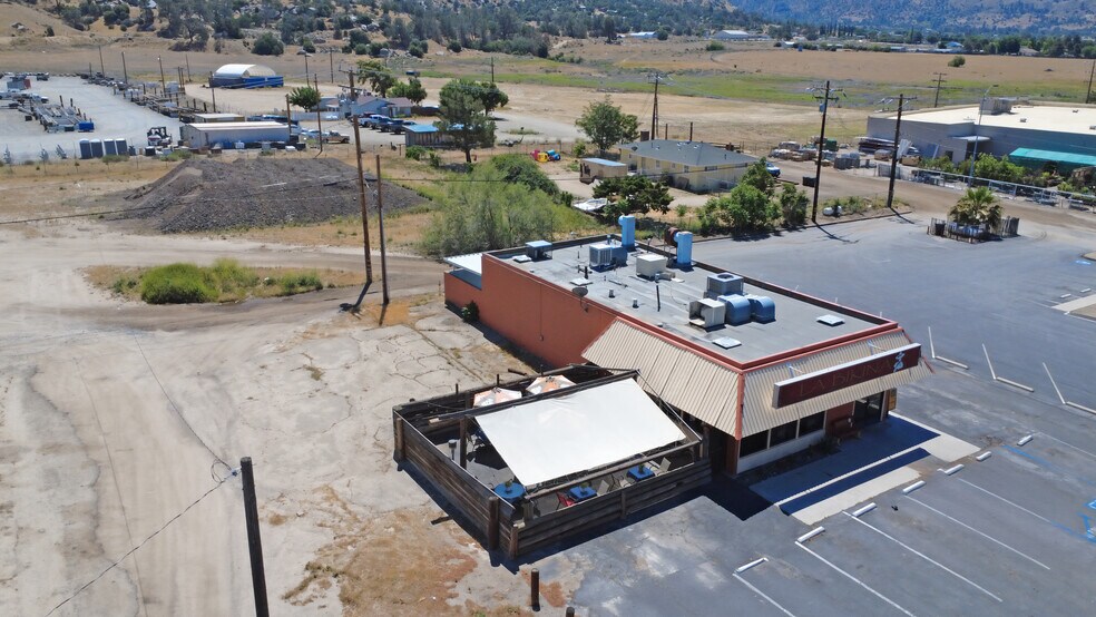 More Photos Of 6106 Lake Isabella Blvd, Lake Isabella General Retail For Sale