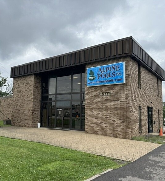 Primary Photo Of 20644 Us-19, Cranberry Township Warehouse For Lease