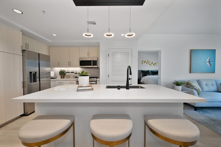 More Photos Of 5570 Rosemead Blvd, Temple City Apartments For Lease