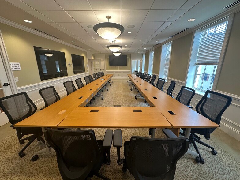 More Photos Of 10 N Church St, West Chester Coworking Space