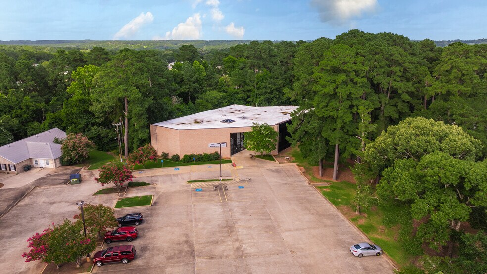 More Photos Of 4848 NE Stallings Dr, Nacogdoches Medical For Lease