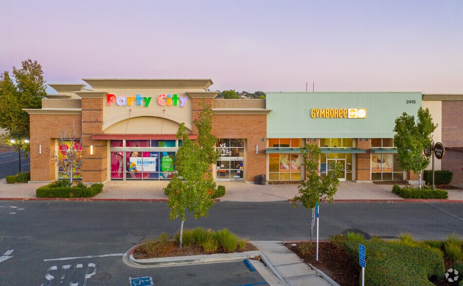 More Photos Of 2430-3485 Cajalco Rd, Corona Unknown For Lease