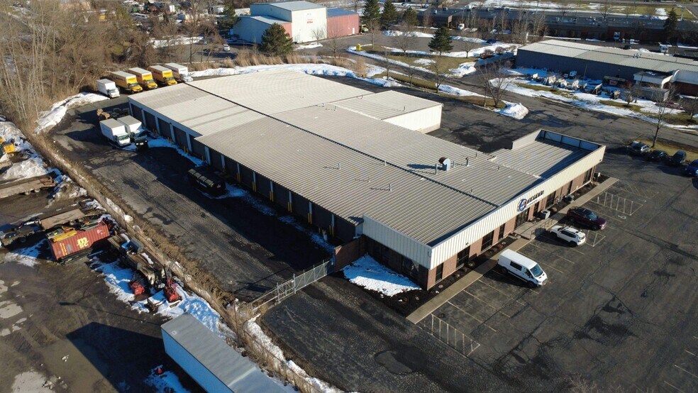 More Photos Of 6800 Northern Blvd, East Syracuse Truck Terminal For Sale