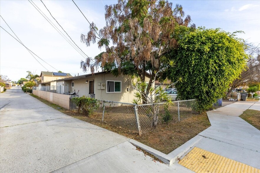 More Photos Of 1129-1139 Georgia St, Imperial Beach Apartments For Sale