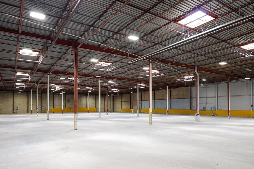More Photos Of 75 Westmore Dr, Toronto Warehouse For Sale
