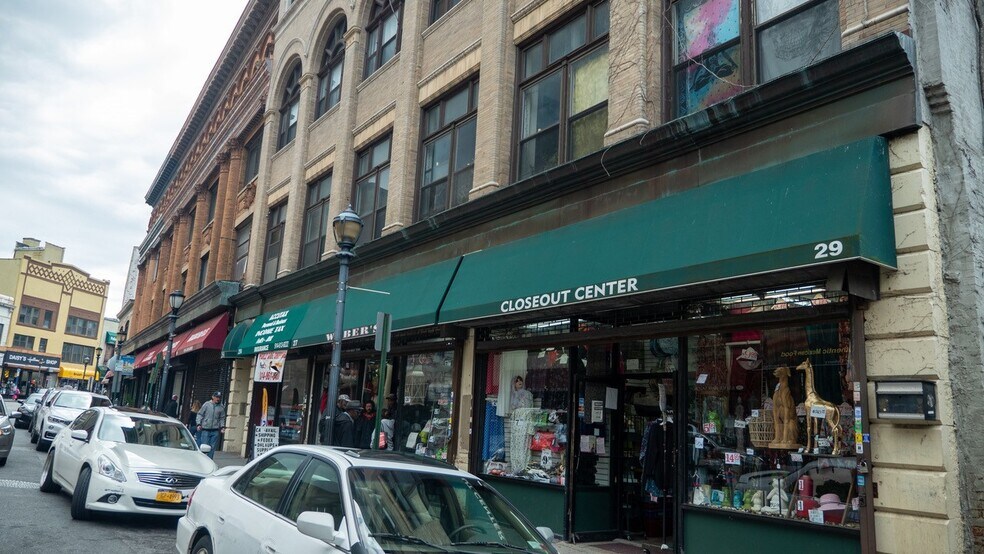 Primary Photo Of 25-29 N Broadway, Yonkers Storefront For Lease