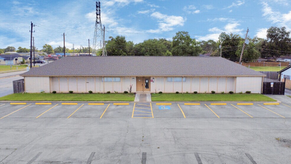 Primary Photo Of 2001 John St, Pasadena Office For Sale