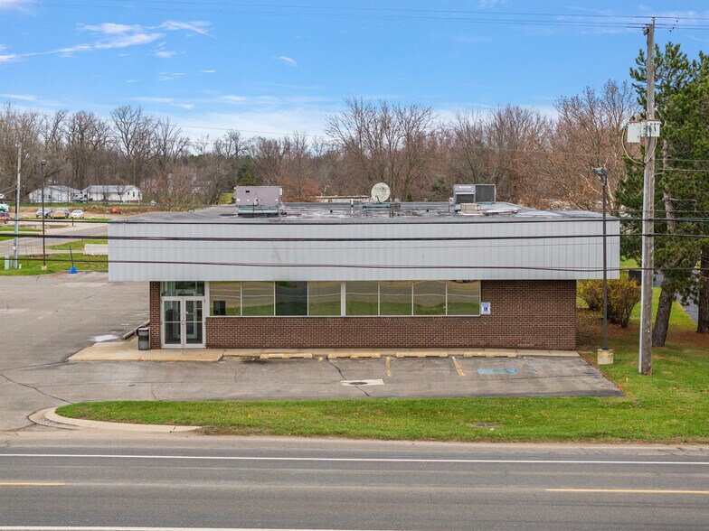 More Photos Of 10767 E Carson City Rd, Carson City Drugstore For Sale