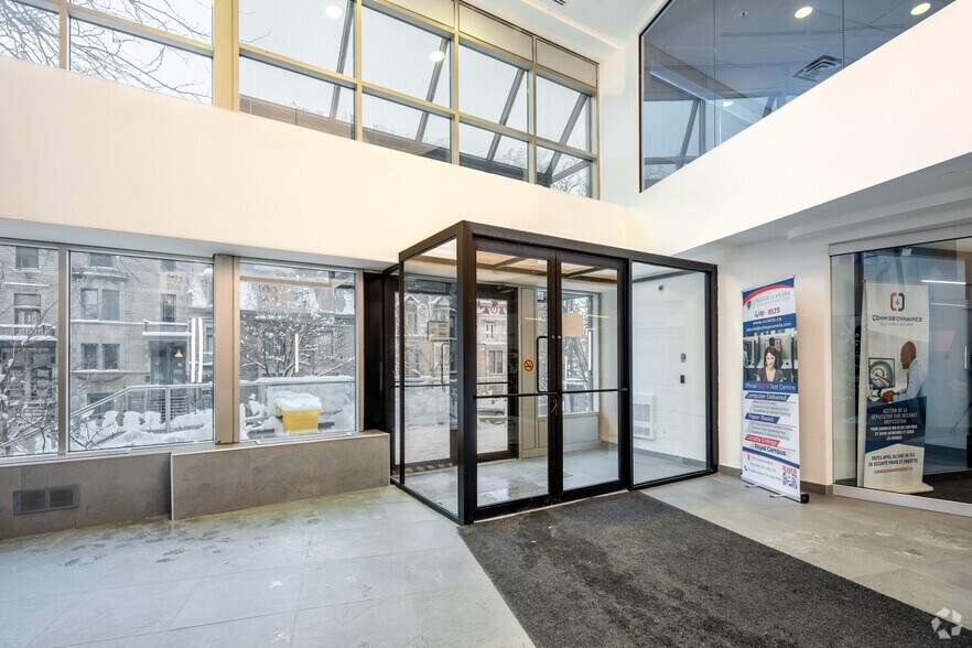 More Photos Of 1001 Rue Sherbrooke E, Montréal Office For Lease